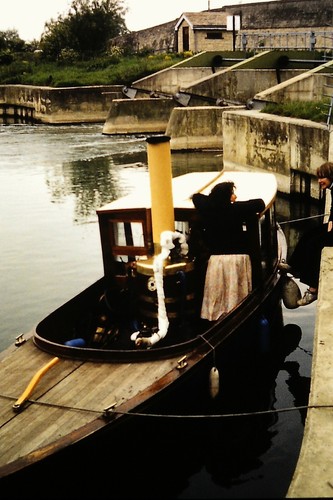 Lechlade steam boat - lechlade,,