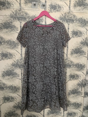Out xile dress - out, of
