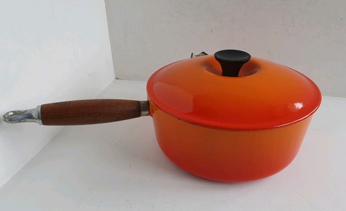 Vintage creuset 22cm cast - vintage,