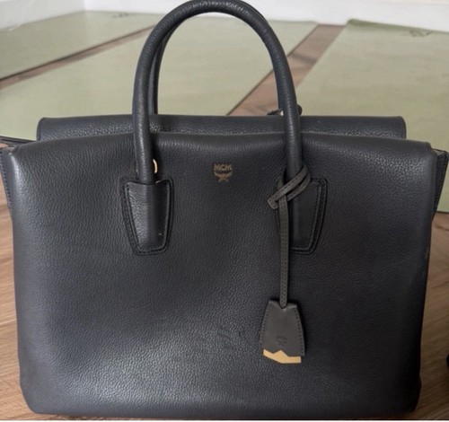 Mcm black leather top handle - top,