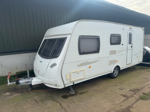 Lunar quasar 524 berth - 4,