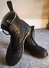 Dr. Martens Black 1460 Serena