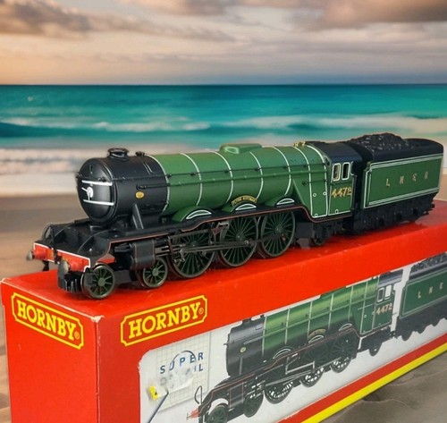 Boxed hornby r2261 flying - r2261,