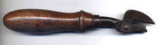CAN OPENER ANTIQUE