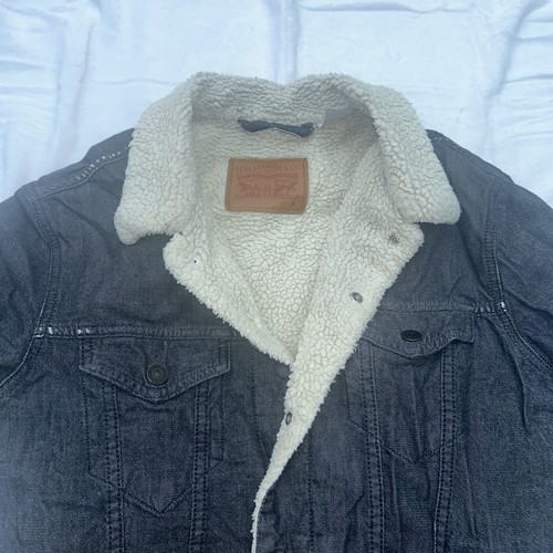 Levi black stone wash sherpa - black,