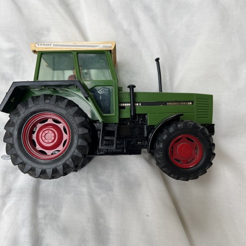 Britains scale fendt - britains, 1:32