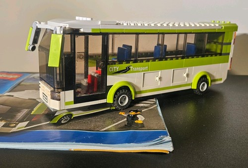 Lego lime green city bus - green, split