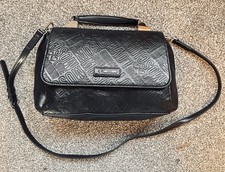 Genuine Love Moschino black