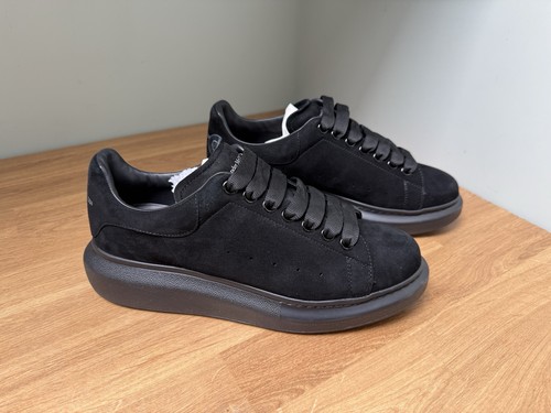 Alexander mcqueen black suede - alexander,