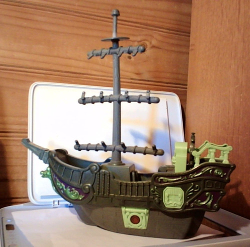 Large grey plastic - pirate, ship
