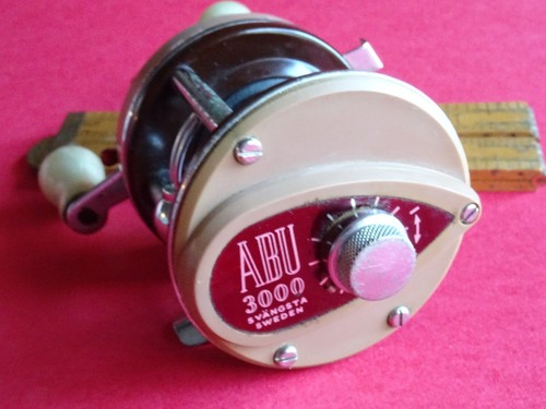 Vintage abu 3000 multiplier - a,