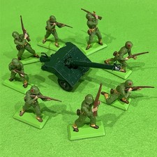 Britains Deetail 8x American WW2 US Army Soldiers Plus BAT Cannon. Made UK
