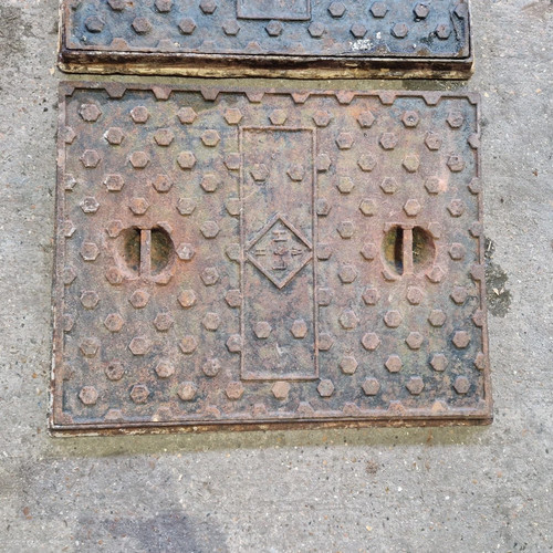 Reclaim cast iron manhole - iron,