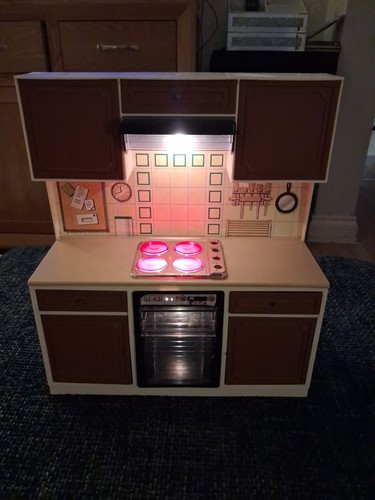 Vintage sindy kitchen unit - vintage,