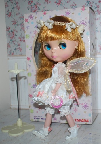 Takara blythe 2005 white - 2005, magic