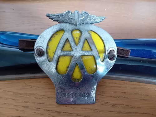 Car grill badge - aa, vintage