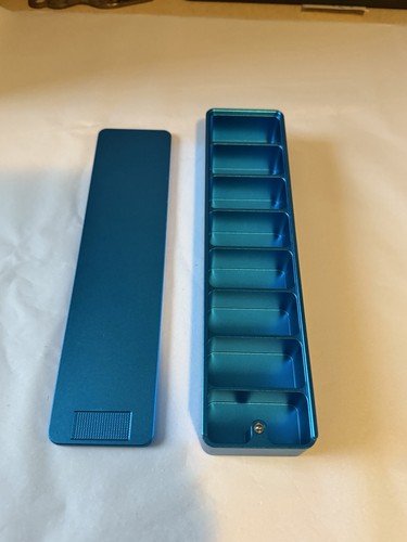 Ikigai case weekly metal pill - case,