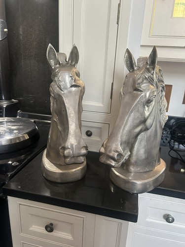 Chunky cast metal horse head - chunky,