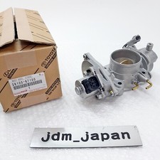 TOYOTA 26100-67100 Land Cruiser 1KZ Engine Diesel Throttle Body OEM Genuine New