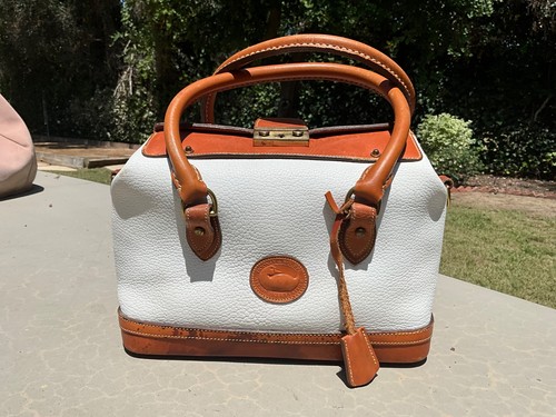 Vintage dooney bourke - dooney, r03