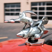 1x Hood Ornament Cartoon