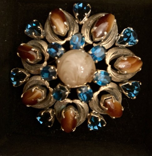 Christian dior vintage brooch - christian,