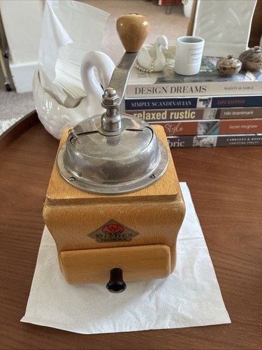 Dienes pede hand crank - hand, coffee