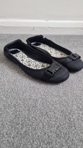 Zara buckle feature black - buckle-feature,