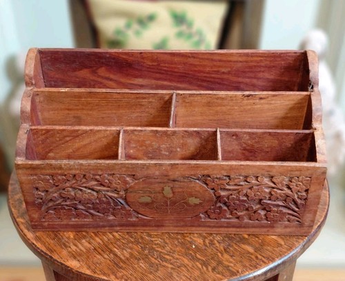 Vintage hand carved - hand,