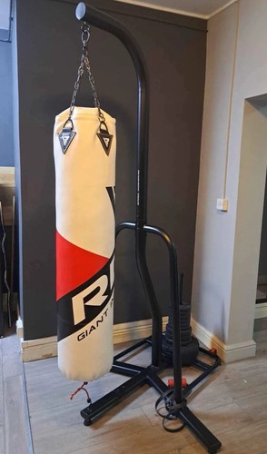 Free standing punch bag with - standing,