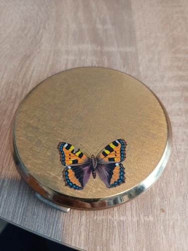 Stratton powder compact - stratton,