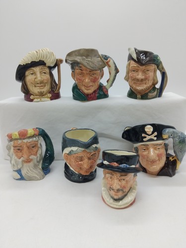 Royal doulton character toby - royal,