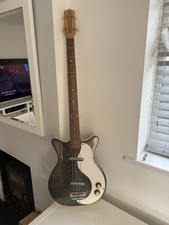 DANELECTRO VINTAGE BASS GUITAR