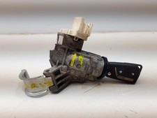 GENUINE 2019 TOYOTA YARIS   IGNITION WITH KEY