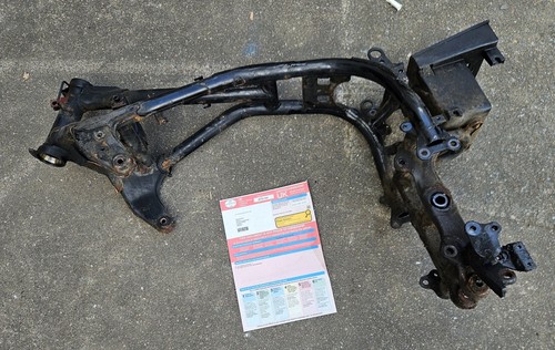 Kawasaki gpz900r main frame - kawasaki,