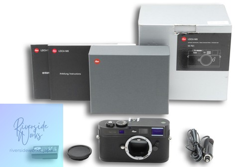 Leica black rangefinder - m8,