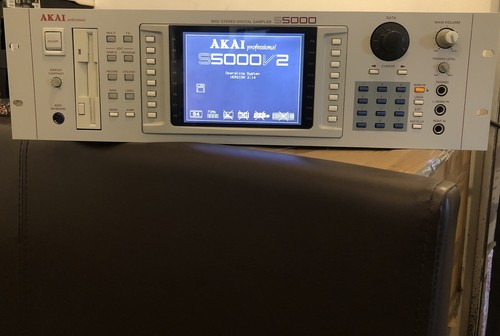 Akai s5000 - akai,