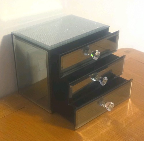 Mirrored glass black velvet - mirrored,