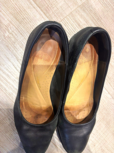Very worn cabin crew - in, heels