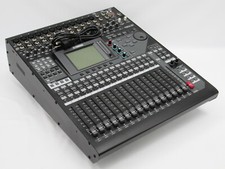Yamaha 01V96i 32-mono/4-stereo 8-Bus Digital Mixer w/ MY8-AE AES/EBU I/O Card