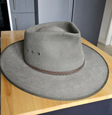 Genuine Akubra Cattleman hat -