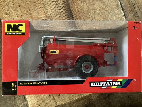 Britains slurry tanker road - nc,