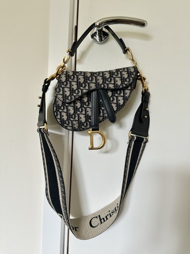 Pre loved dior mini - pre-loved, bag
