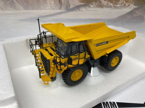 Universal hobbies komatsu - universal,