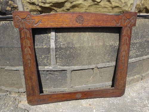Reclaimed art crafts - &,