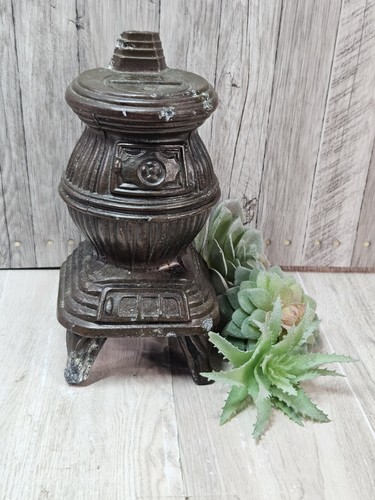 Vintage cast iron pot belly - vintage,