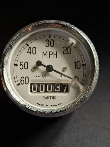Vintage smiths speedometer - speedometer,