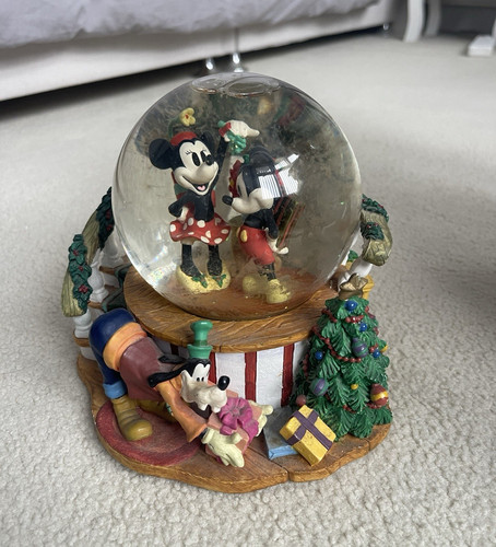 Disney mickey mouse minnie - mickey,