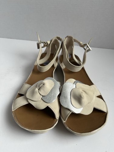 Clarks womens sandals 6 - clarks,