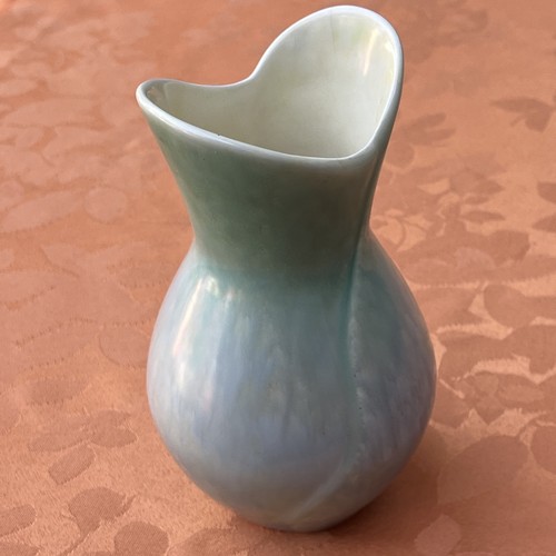 Sylvac pottery 2352 - pottery, vase
